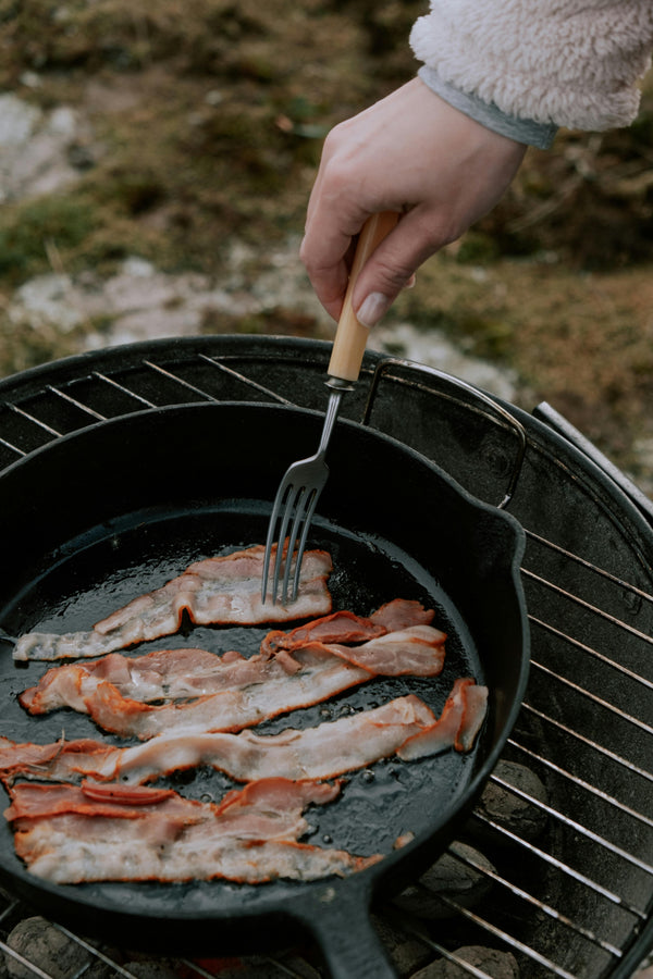 Edle Gusseisenpfanne | Gusseisenpfanne für für den Ofen, alle Herdarten, Grills und offenes Feuer geeignet | in verschiedene Grössen